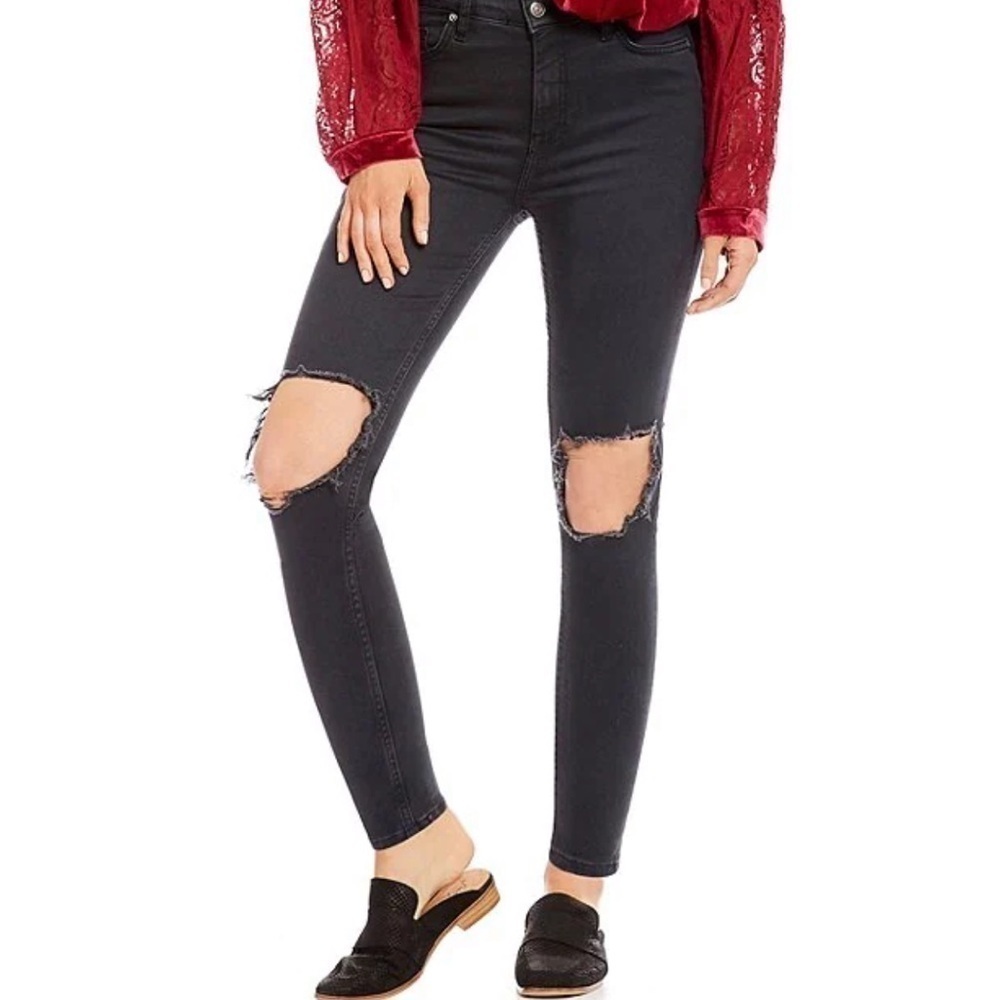 Free People We The Free Busted Skinny Jeans Size 27
